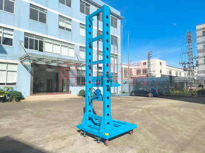 加長(zhǎng)手搖式0.25噸螺桿升降車